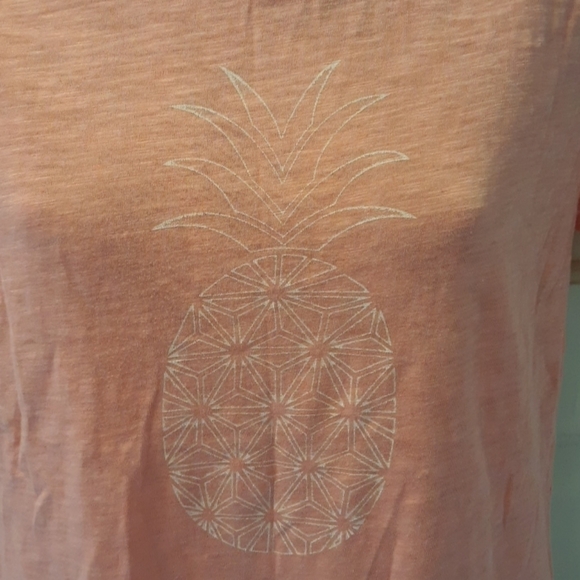 Old Navy  small peachy pink pineapple - Picture 2 of 3